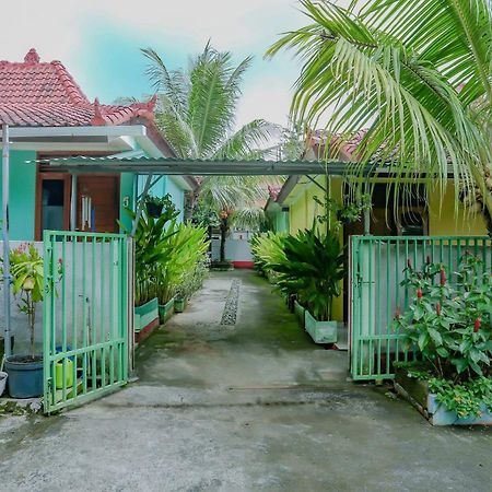 Oyo Life 90301 Hidden Village Uluwatu جيمباران المظهر الخارجي الصورة